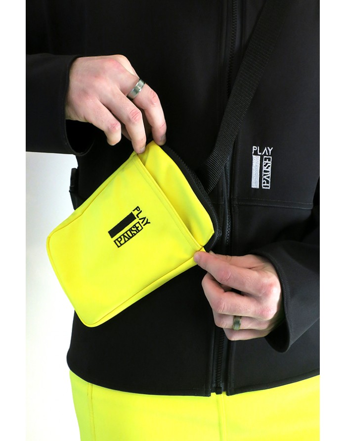 Sacoche, imperméable, réglable, attachable, fermé, poches, broderie, waterproof, made in France, fluo